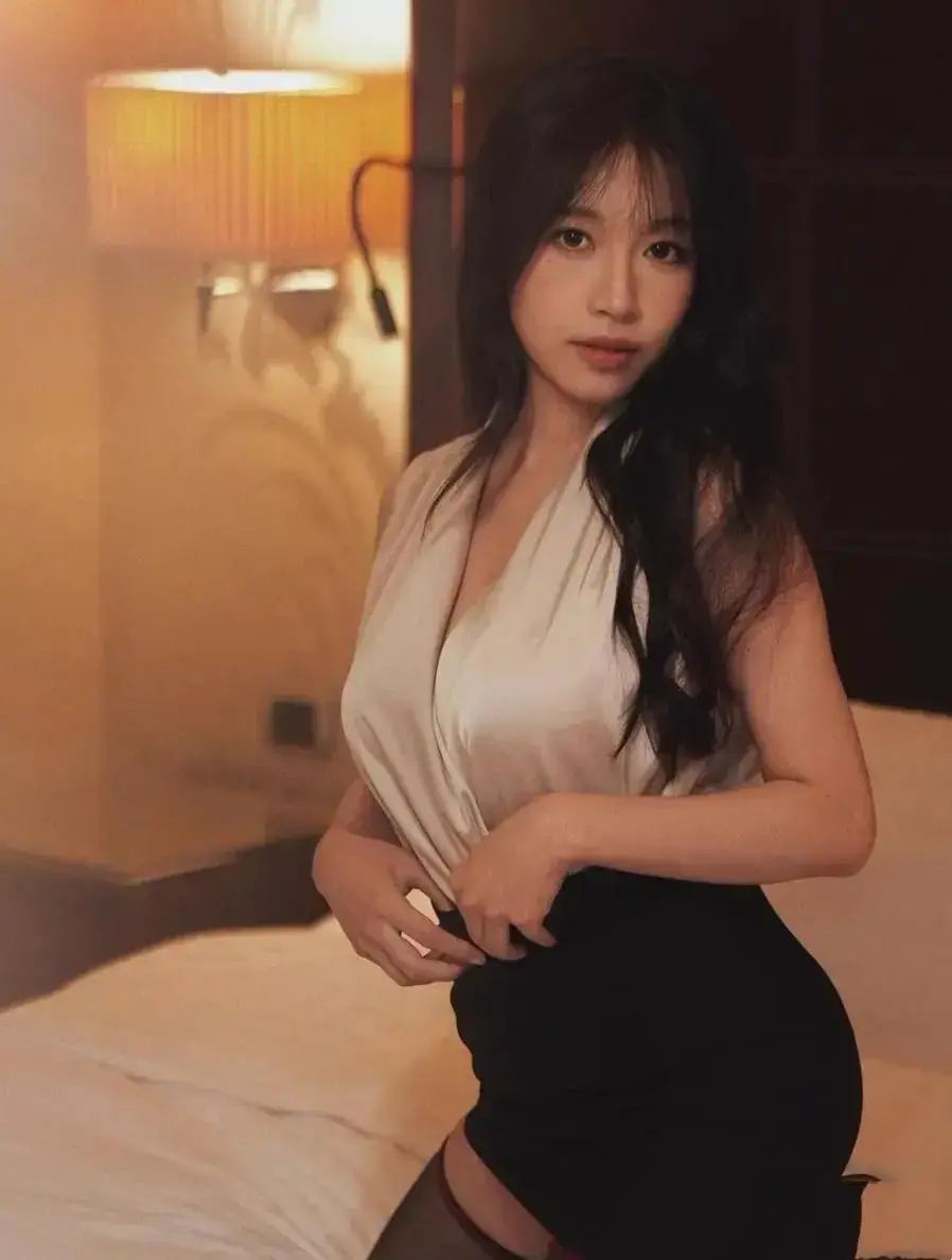 《小凤新婚》全集完整版在线免费放送-苏畅艾熙双人演绎小凤新婚-高清直链秒播放无删减无套路-免登录免排队极速秒存