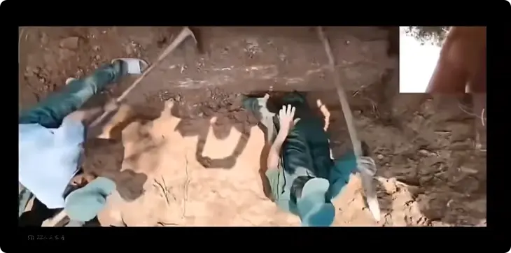 《缅北僵尸出土事件视频》未公映母带外泄-全程纪实原版高清完整版-原始录像一小时完整版夸克网盘直达-挖掘现场的惊悚瞬间在线观看